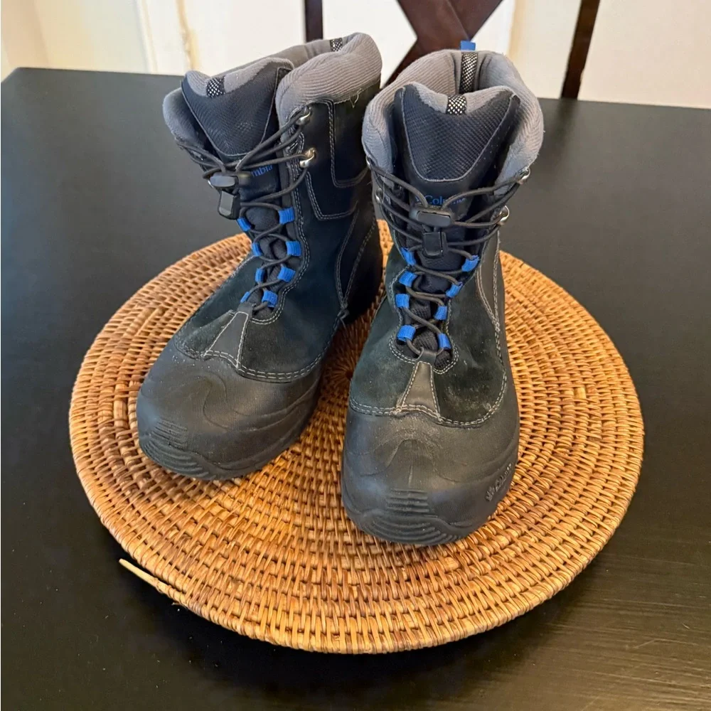 Columbia‎ Black and Gray Snow Boots